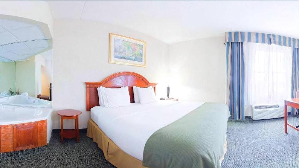 Holiday Inn Express Cambridge By Ihg Εξωτερικό φωτογραφία