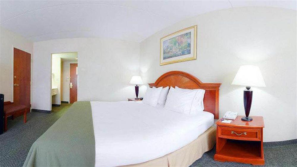 Holiday Inn Express Cambridge By Ihg Εξωτερικό φωτογραφία