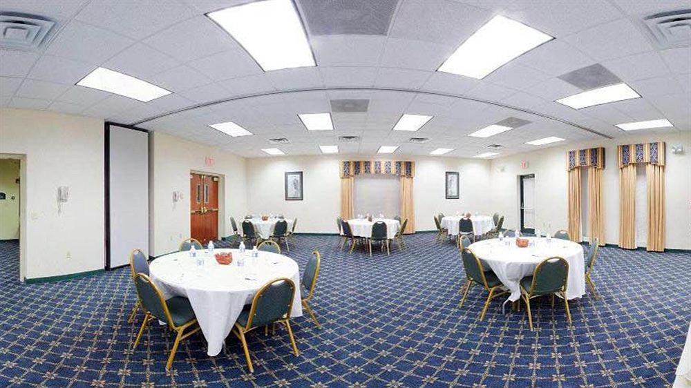 Holiday Inn Express Cambridge By Ihg Εξωτερικό φωτογραφία