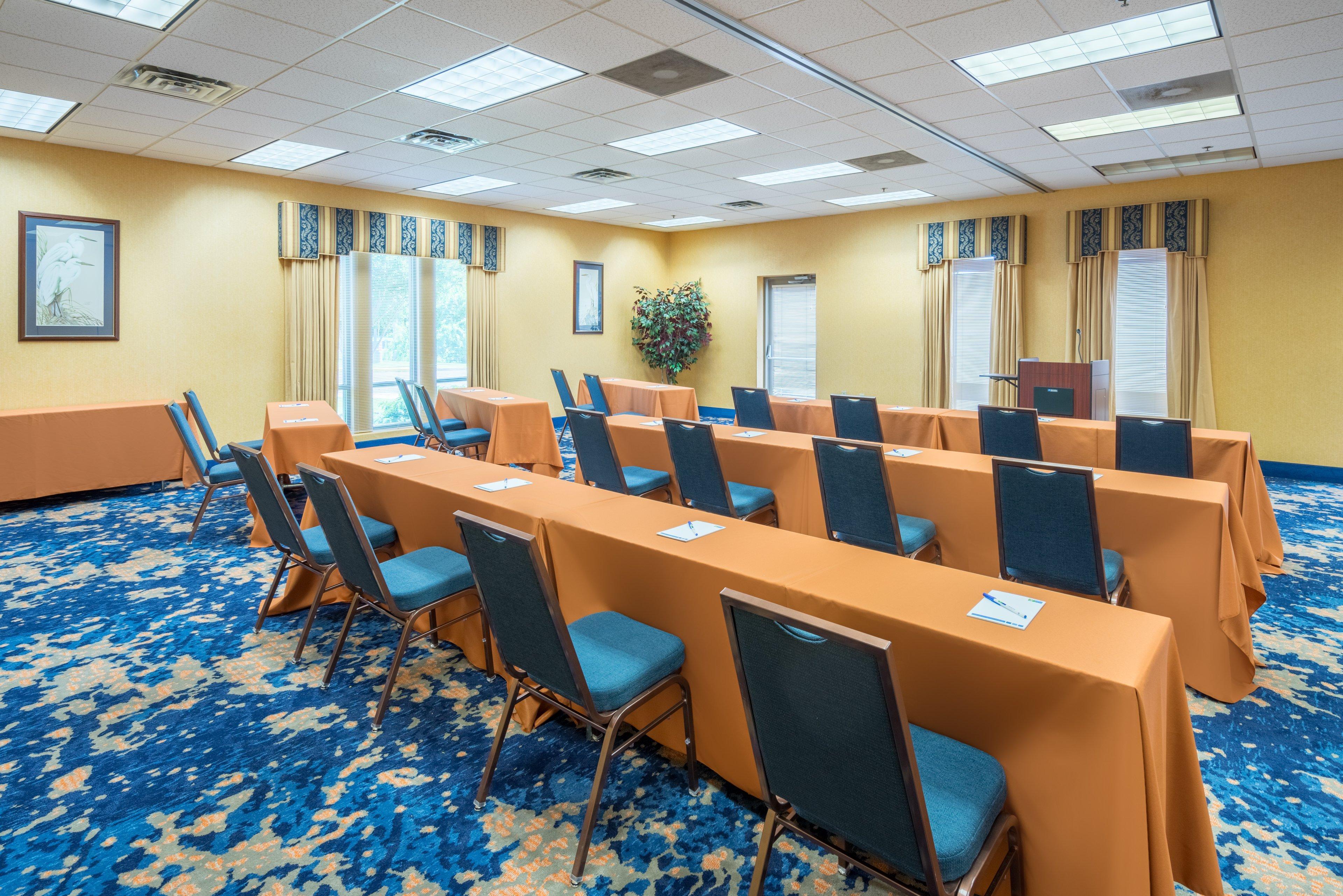Holiday Inn Express Cambridge By Ihg Εξωτερικό φωτογραφία